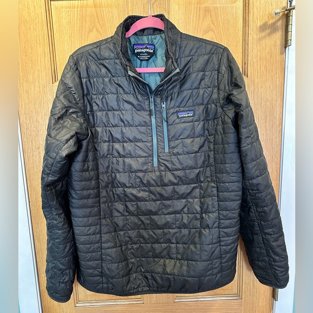 Black Patagonia quarter zip nano puff jacket women’s XL